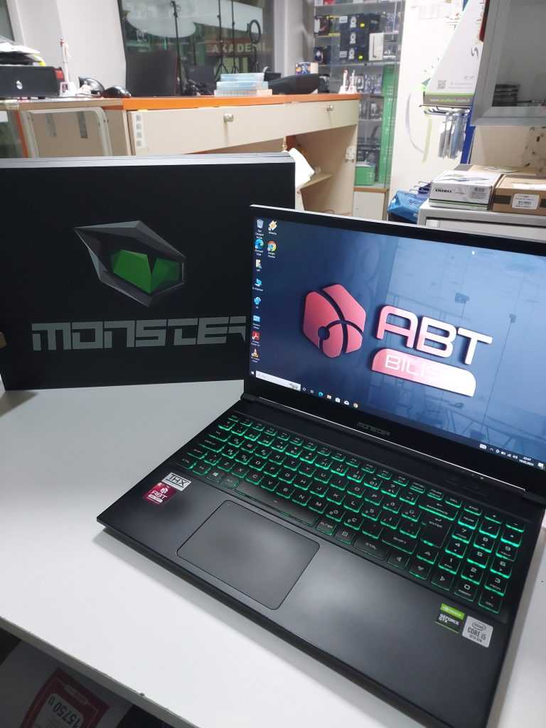 12 ay garantili Monster gaming laptop